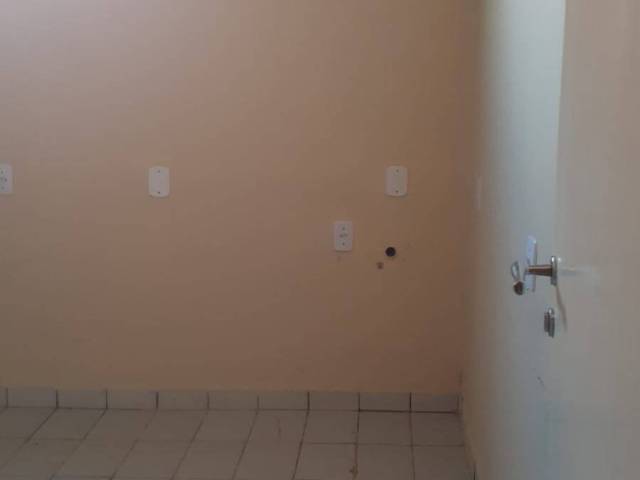 Sala para Locação em Lorena - 4